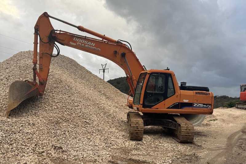 OmecoHub - Immagine DOOSAN SOLAR225NLCV